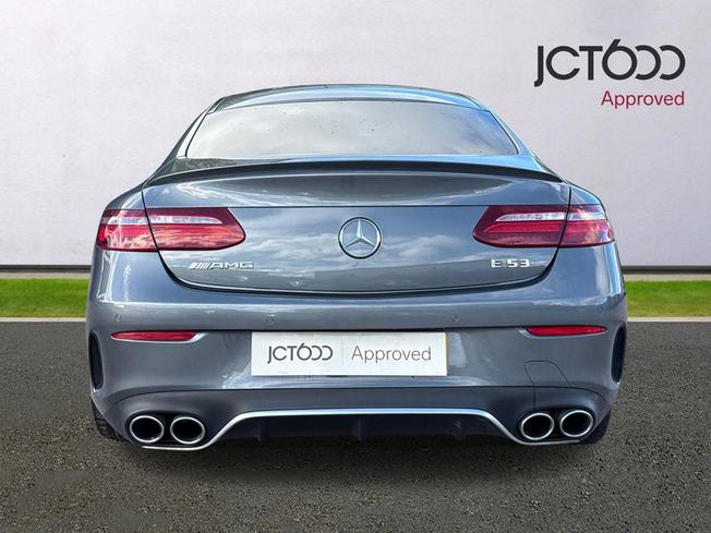 MERCEDES-BENZ E Class Photo 7