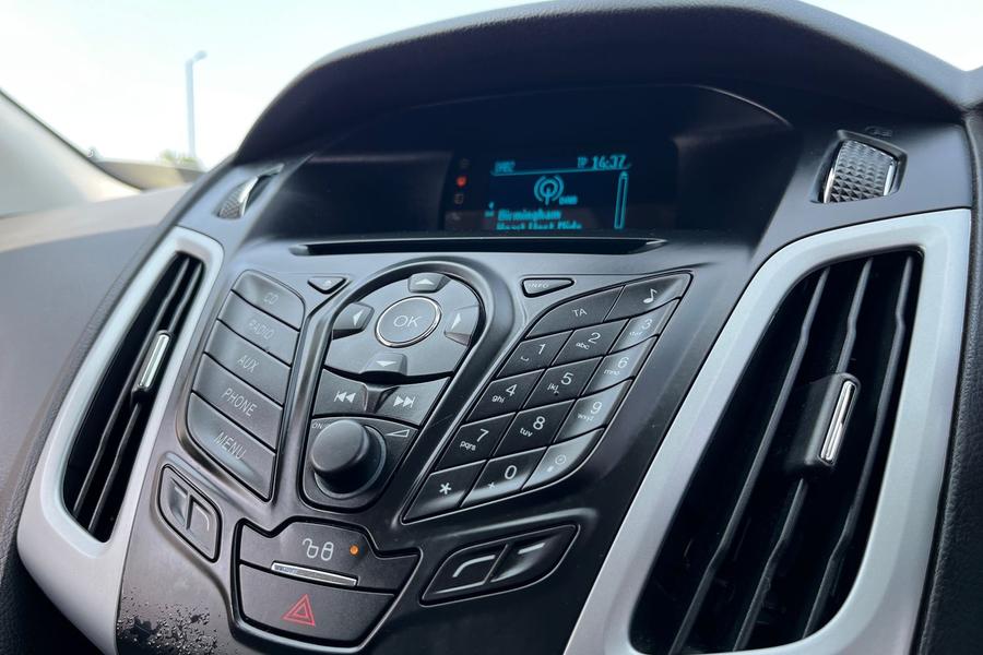 Ford Focus Photo autoimg-ca988f97146b82bf649f1bd93768c619cb2f9bfa.jpg