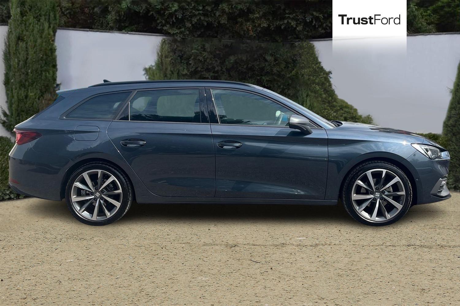 SEAT LEON Photo 2