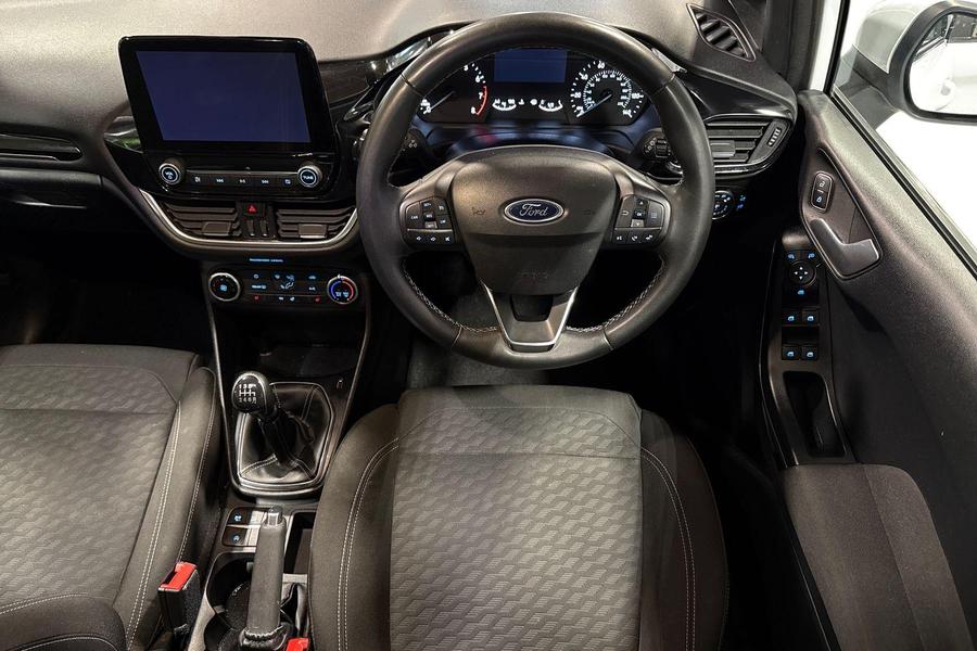 Ford FIESTA Photo autoimg-ca9d7a99836e578844e1fe32e08f1a1075cf5744.jpg