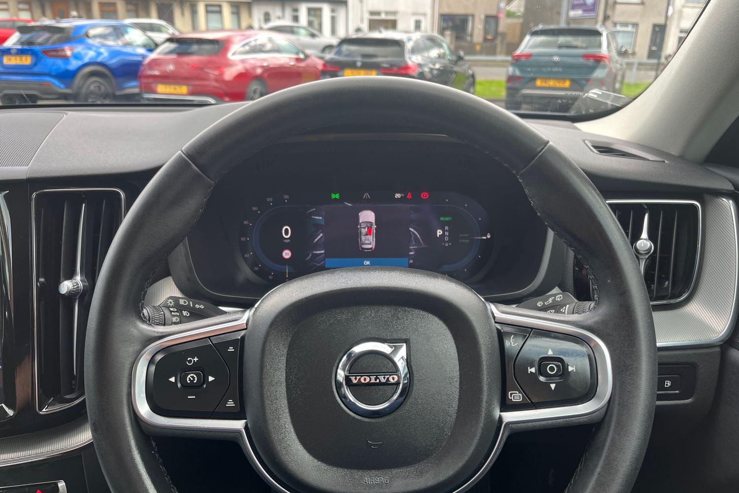 Volvo XC60 Photo 11