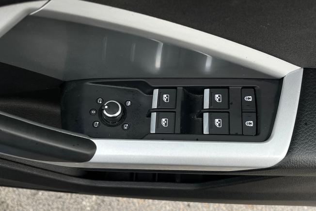 AUDI Q3 Photo 49