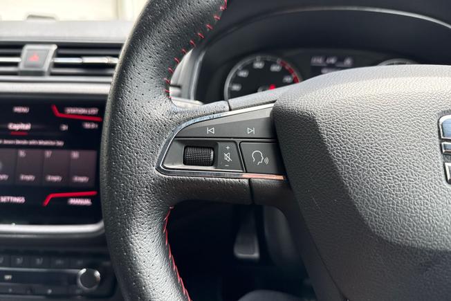 SEAT Arona Photo 16