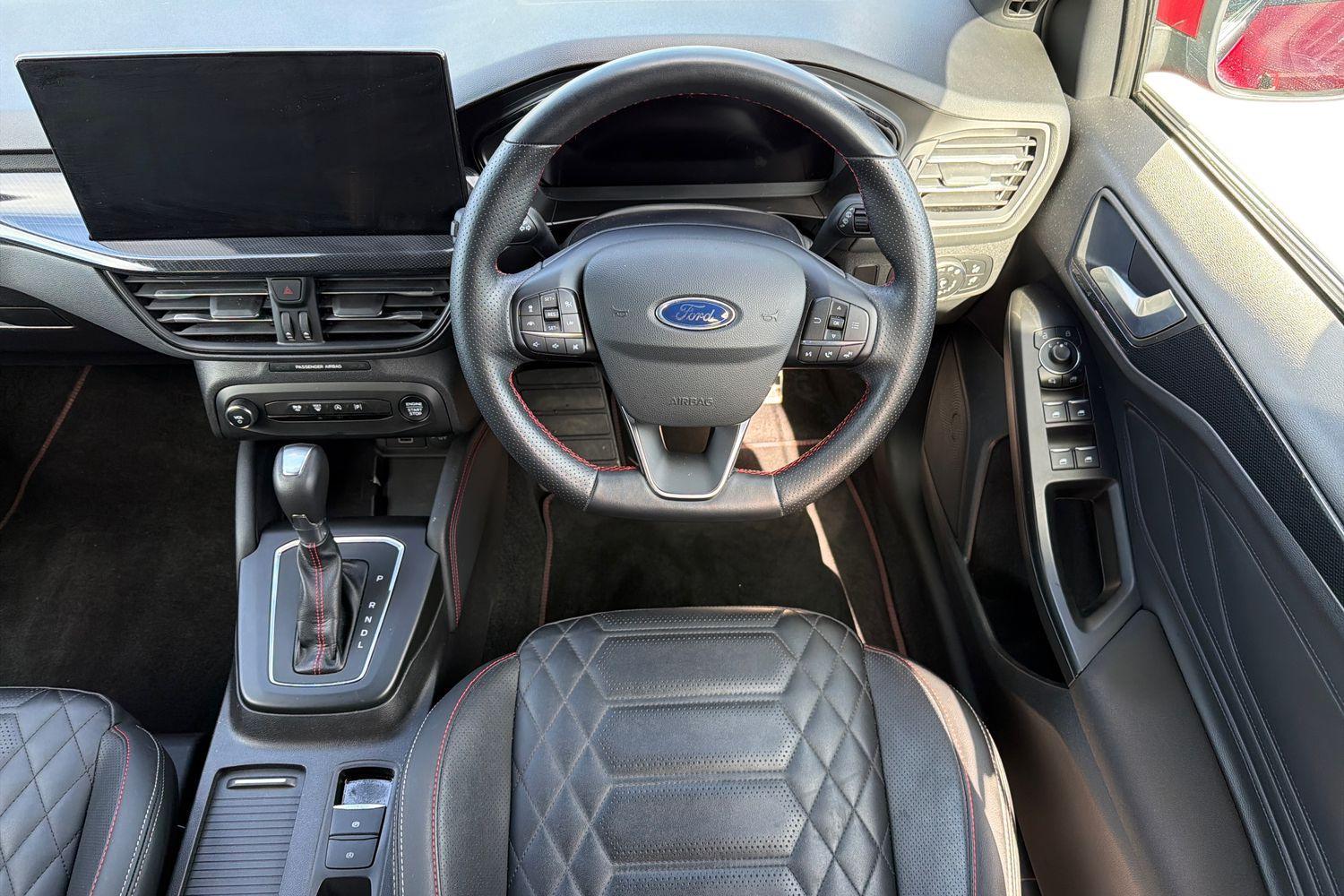 Ford FOCUS Photo 10
