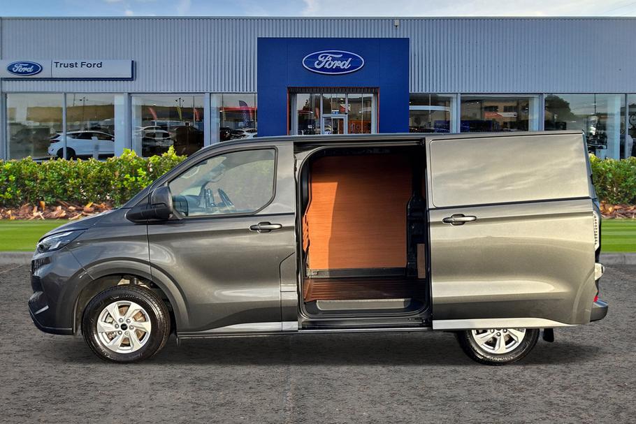 Used Ford TRANSIT CUSTOM 5