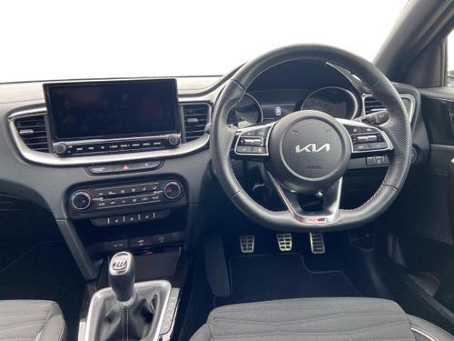 Kia CEED Photo autoimg-caa9c98f4e64041766b6c305a4b9ef010a257c0d.jpg