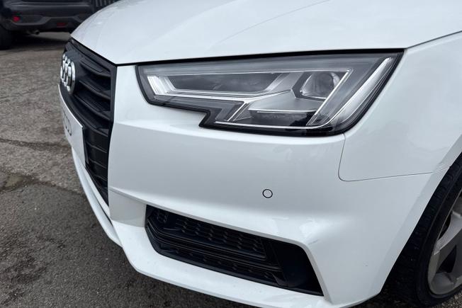 AUDI A4 Avant Photo 25