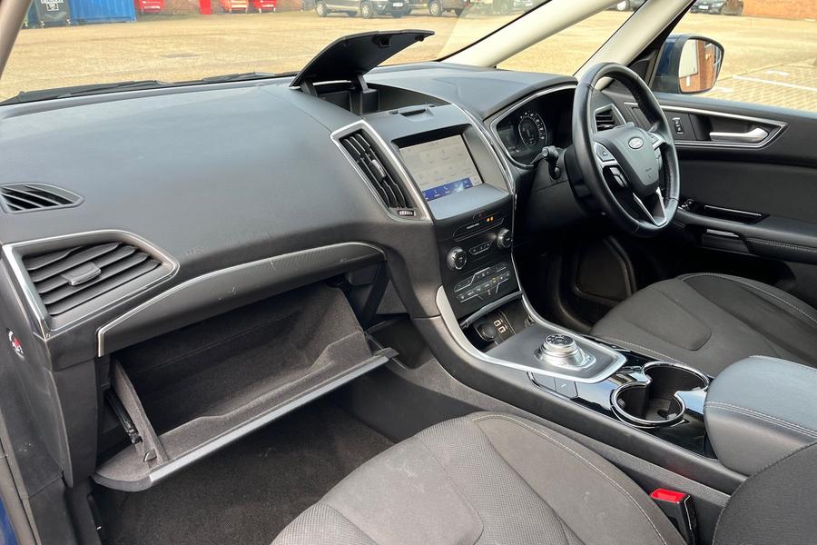 Ford S-Max Photo autoimg-caad5d100424ba425644fab622f02bee83ab5da9.jpg