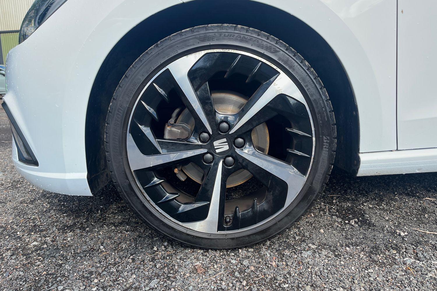 SEAT IBIZA Photo 7