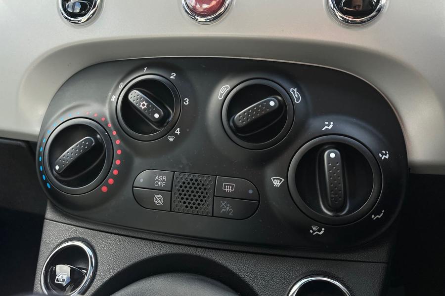 Fiat 500 Photo autoimg-cab0079dea353376b158b31a360f428689a36967.jpg