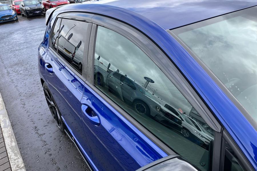 Volkswagen Golf Photo autoimg-cab127a5cf3fba2ae102116fc57700c61e3f15d3.jpg