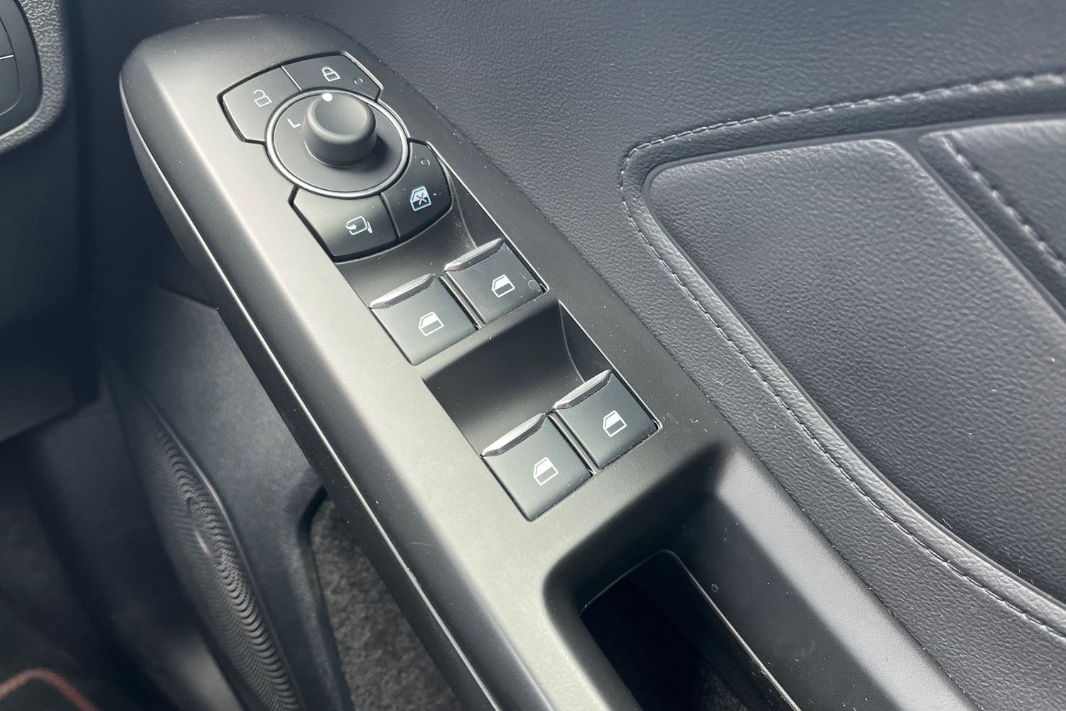 Ford Focus Photo 15