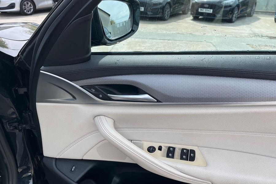 BMW 5 SERIES Photo autoimg-cab607bb5274aca16499f7f683915e77561f749c.jpg