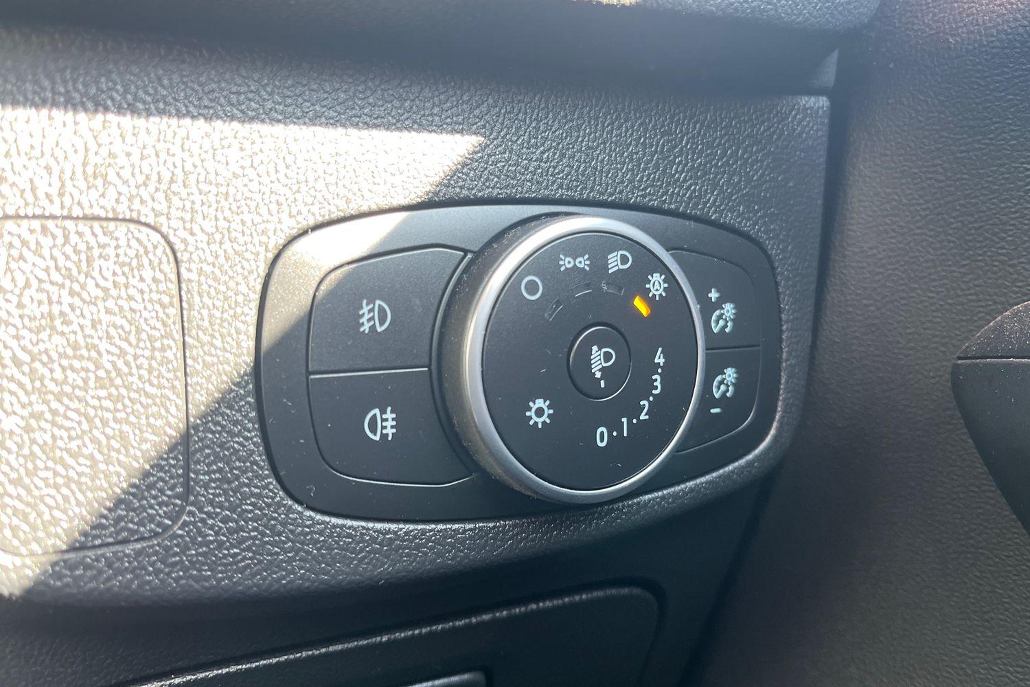 Ford FOCUS Photo 29