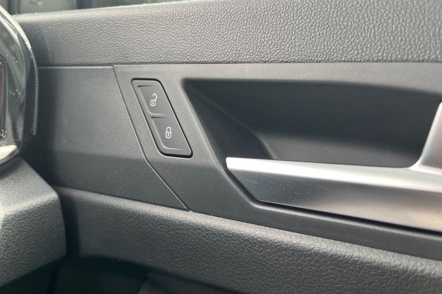 Ford TRANSIT CONNECT Photo autoimg-cabb00ed8d63391d3a8fb23c903b888118863b9f.jpg