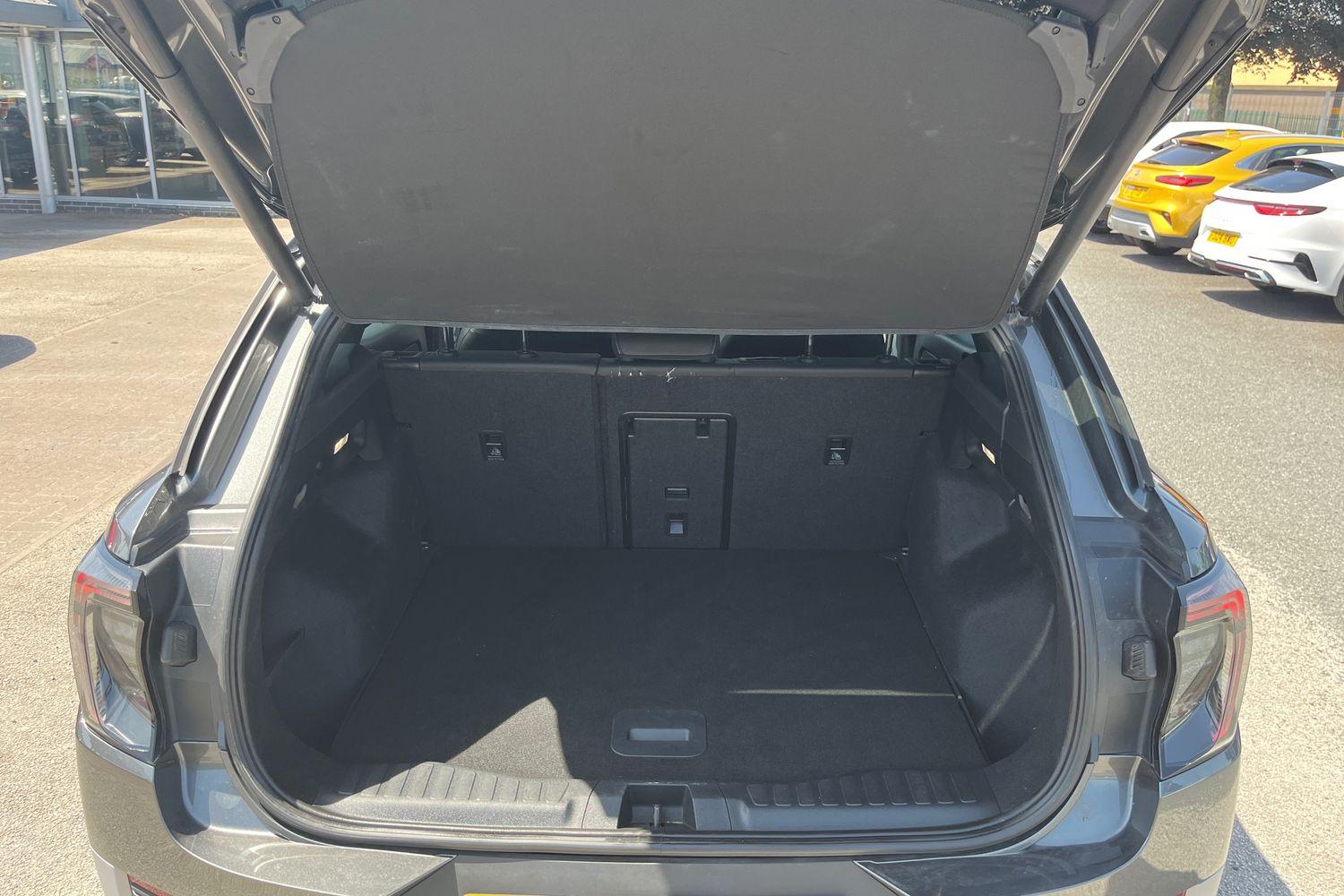 Ford Explorer Photo 20