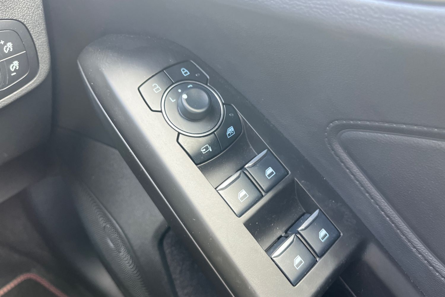 Ford FOCUS Photo 15