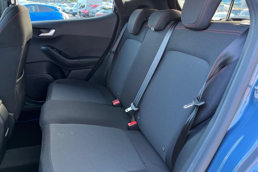 Ford FIESTA Photo autoimg-cabfd7db9a63ebff677661d40ea41b23f386e4aa.jpg