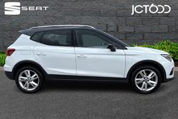 SEAT Arona Photo 4