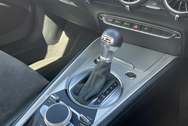 AUDI TT Photo 32