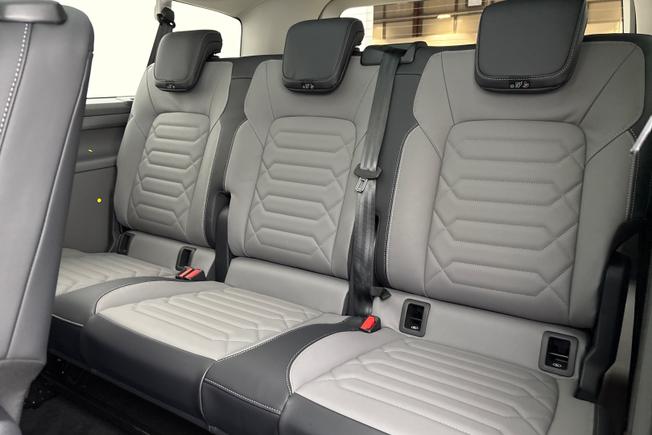 BMW Transporter Shuttle Photo 32