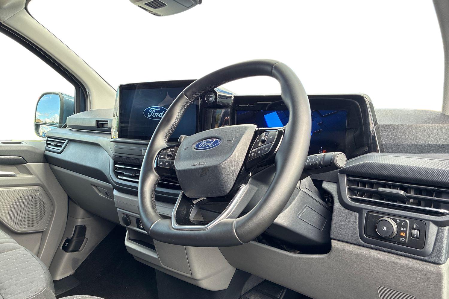 Ford Transit Custom Photo 13