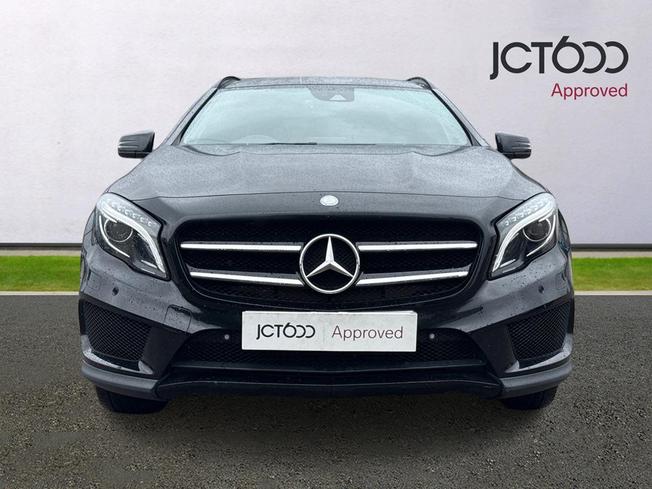 MERCEDES-BENZ Gla Photo 8