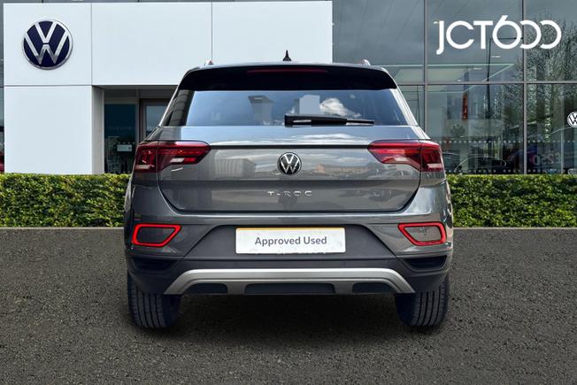 VOLKSWAGEN T-Roc Photo 7