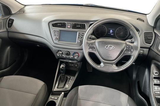 Hyundai i20 Photo autoimg-caccaa7f7e1adeb6a03c9ecc1b4bf1e3ed6c9559.jpg