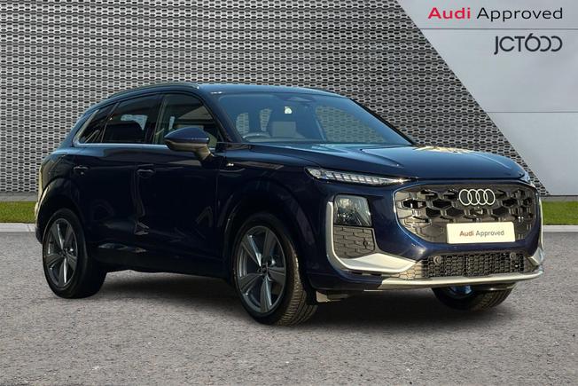 AUDI Q3 Photo 1