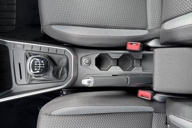 VOLKSWAGEN Polo Photo 30