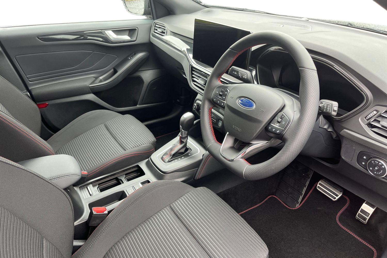 Ford Focus Photo 8