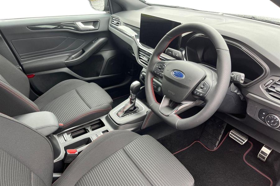 Ford Focus Photo autoimg-cacee4eb87575f5064f341305913b7c67b74f667.jpg