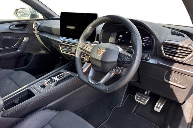 CUPRA Leon Photo 6