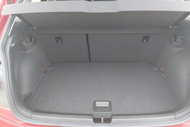 VOLKSWAGEN Polo Photo 12