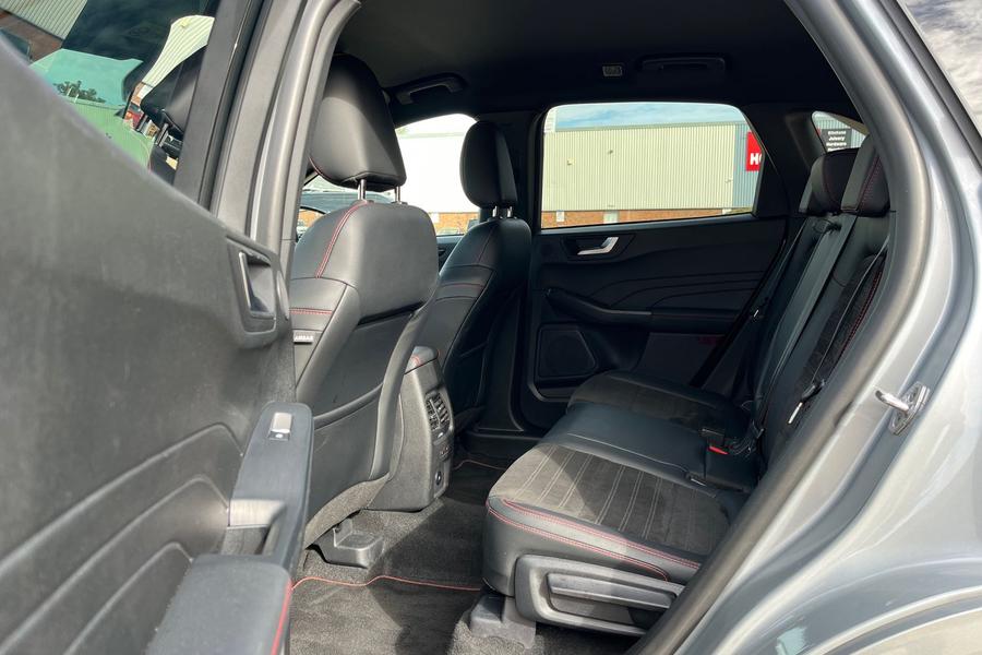 Ford Kuga Photo autoimg-cad6fc6cce62f7e6710ef999c017e0dfb779dc49.jpg
