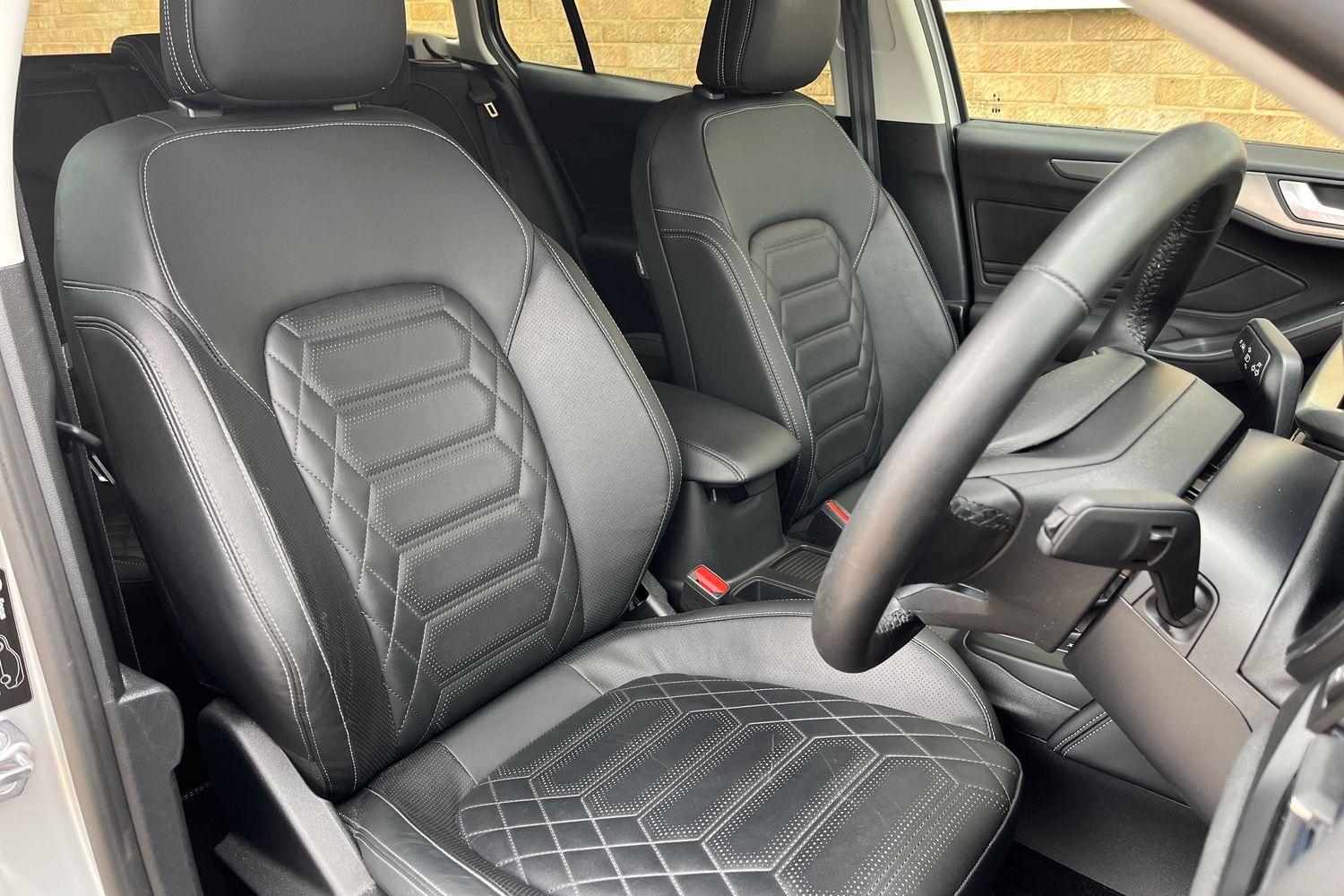 Ford FOCUS Photo 16