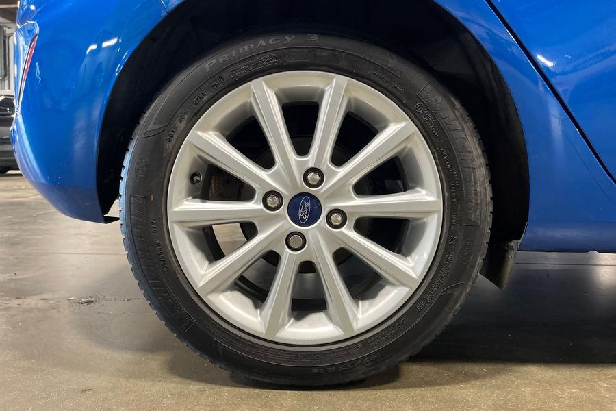 Ford FIESTA Photo autoimg-cadec28fcd935b64c4f4aded39ac00f25c040295.jpg
