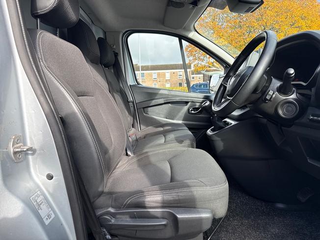 RENAULT Trafic Photo 41