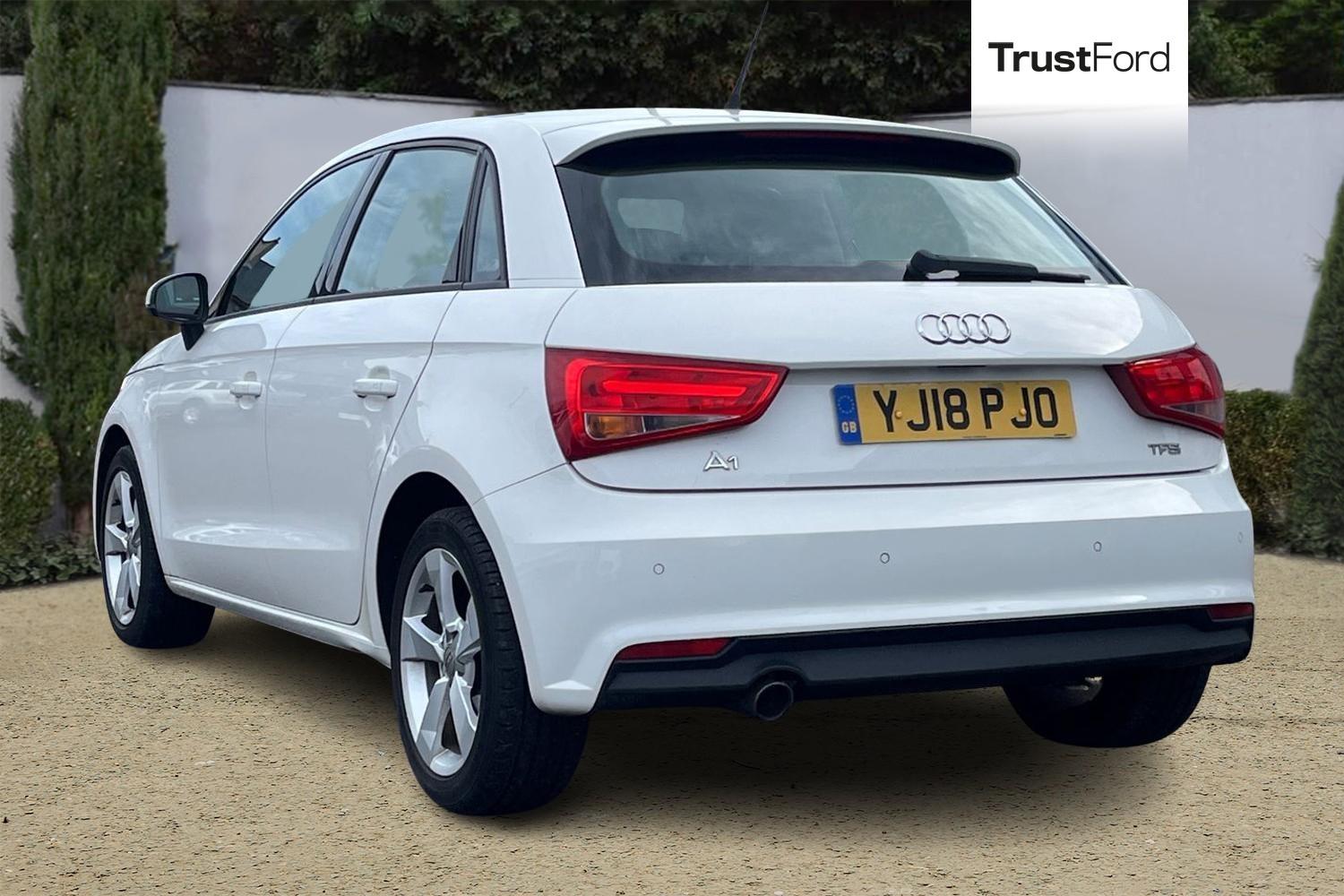 Audi A1 Photo 1