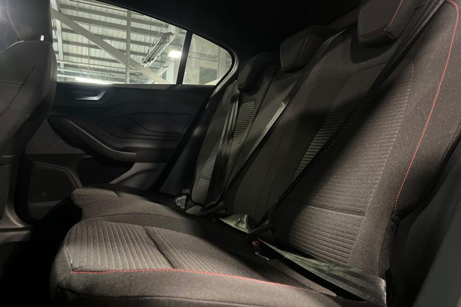 Ford Focus Photo autoimg-cae23b4607e5e56289bda2eca924fd55f06e0a48.jpg