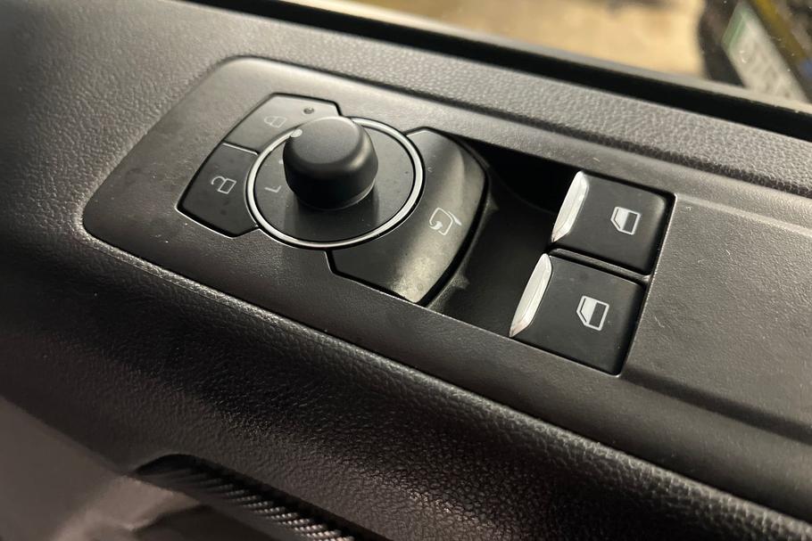 Used FORD TRANSIT CUSTOM WN75AVY 39