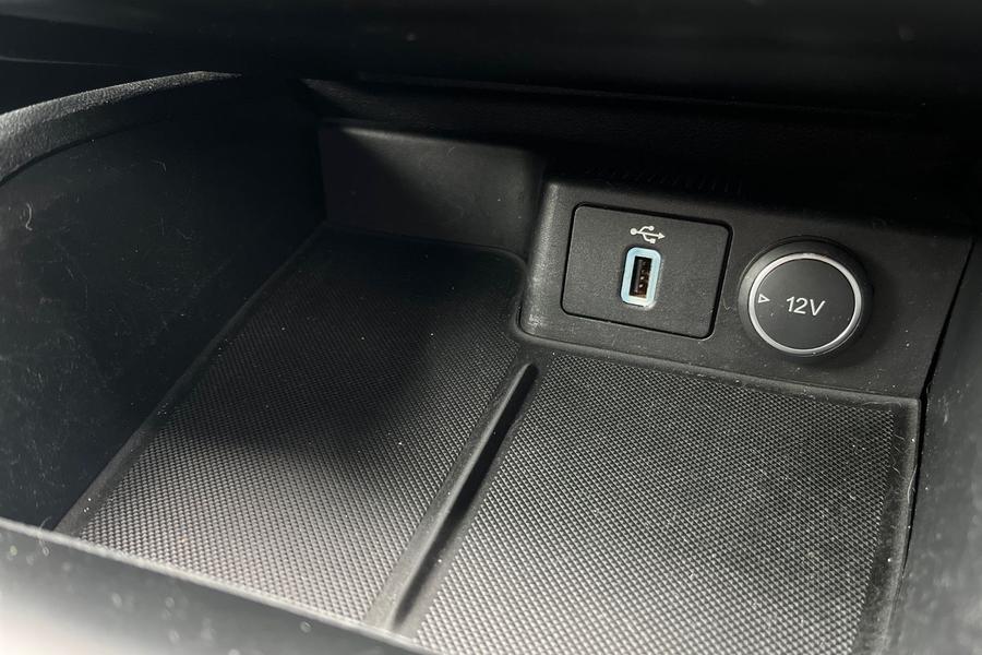 Ford Focus Photo autoimg-caec539a8ebc143b923a93a88c53b7de7e516bdf.jpg