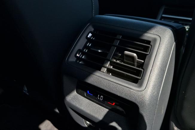 VOLKSWAGEN Tiguan Photo 26