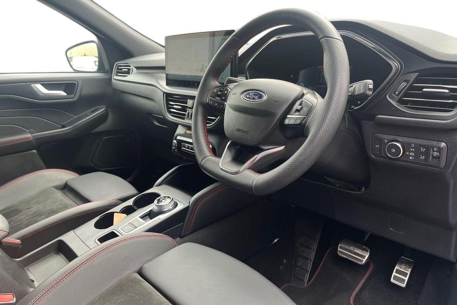 Ford KUGA Photo autoimg-caf2c5ad81268c5fcf00c65a0864c92f73924e98.jpg