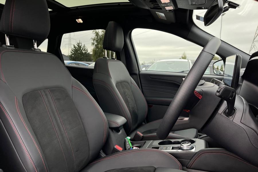 Ford Kuga Photo autoimg-caf4ab5390f4bd933b92b41849621c16db35ba9b.jpg