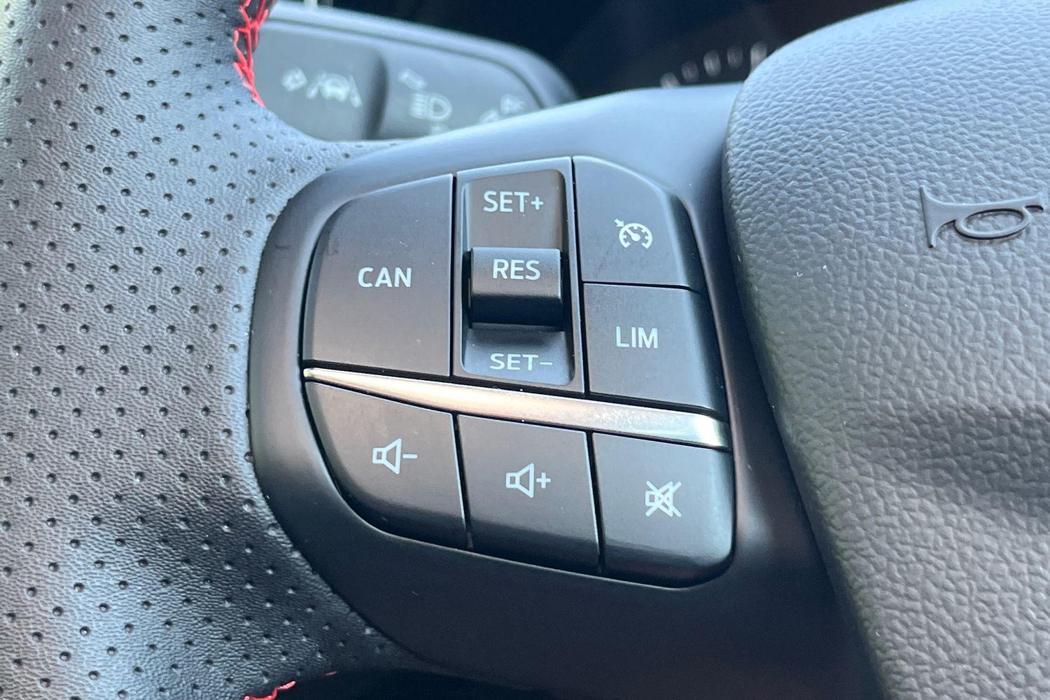 Ford FOCUS Photo 30
