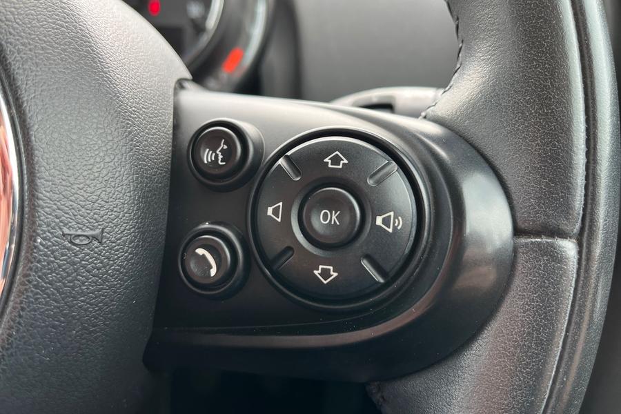 MINI Countryman Photo autoimg-caf8e4976776c13d94f8661c128f7721815ecbbb.jpg