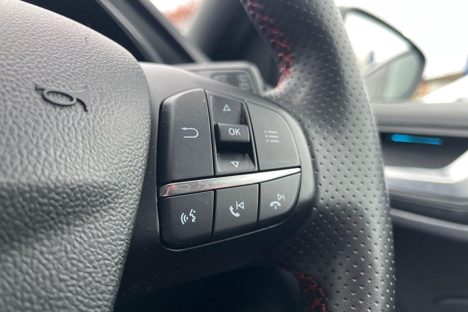 Ford FOCUS Photo 39