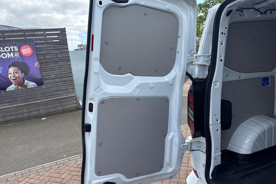 Used FORD TRANSIT CUSTOM WR75UXX 17